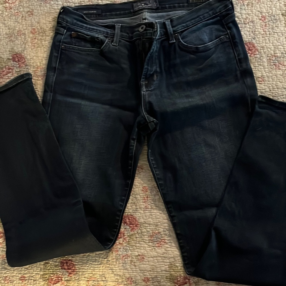Straight leg mid rise lucky jeans